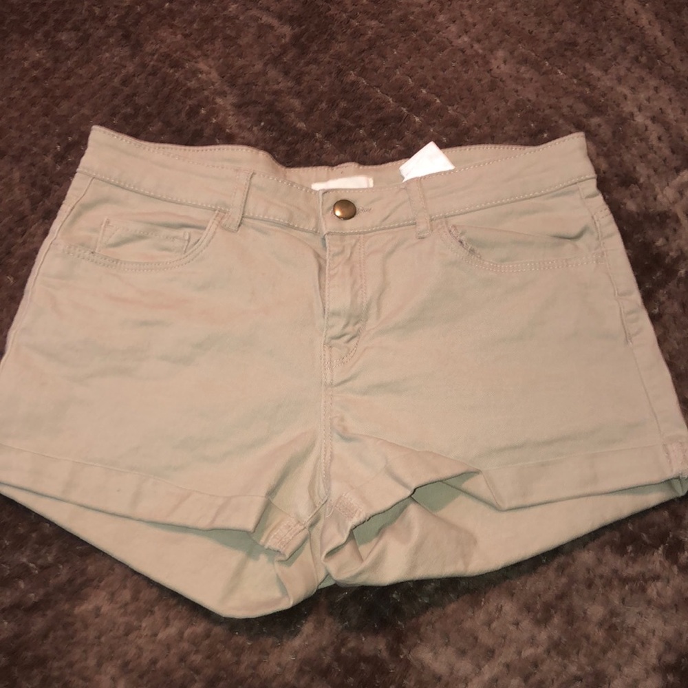 Khaki shorts